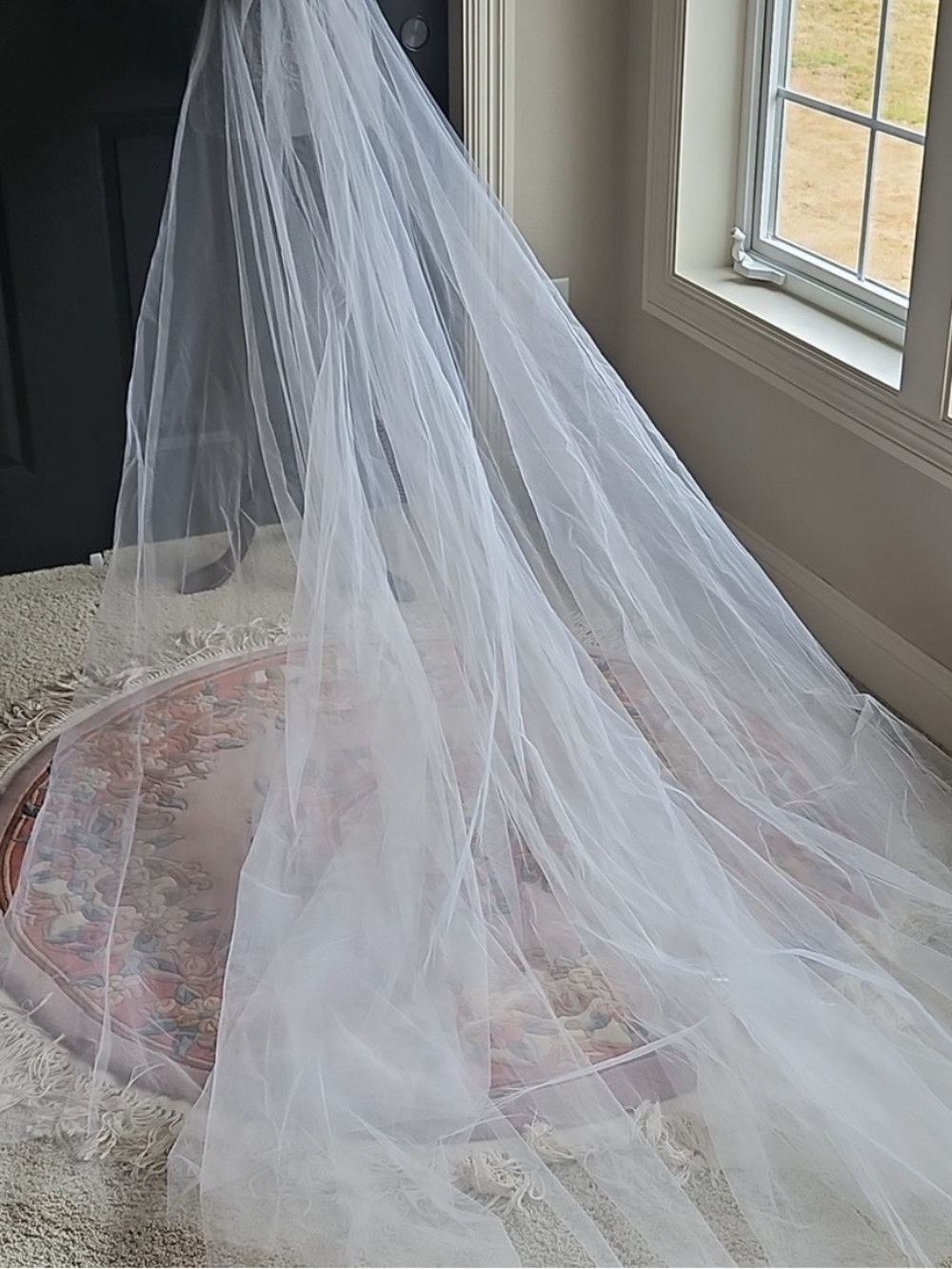 Ivory Detachable Tulle Overskirt - Make an offer! - Picture 2 of 11